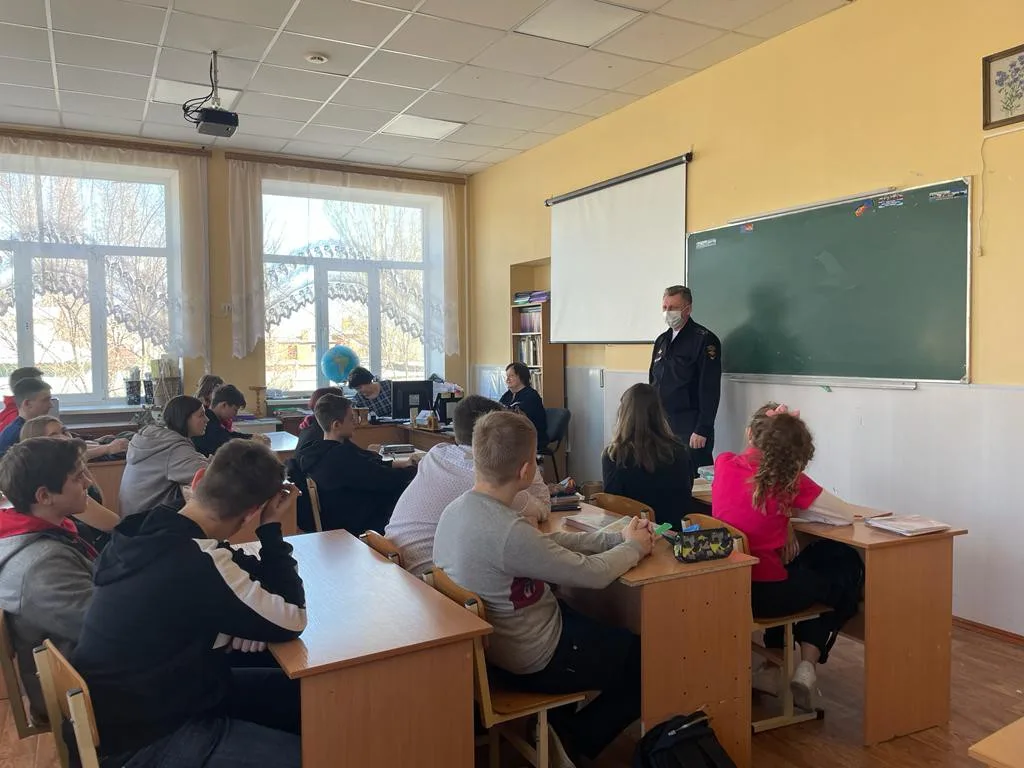 «Уступи дорогу пешеходу»