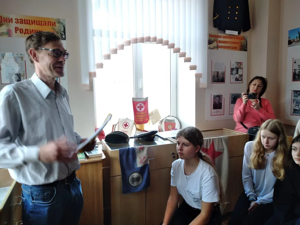 Встреча  волонтеров  гимназии с руководителями Шахтинского краеведческого клуба «Корни твои»